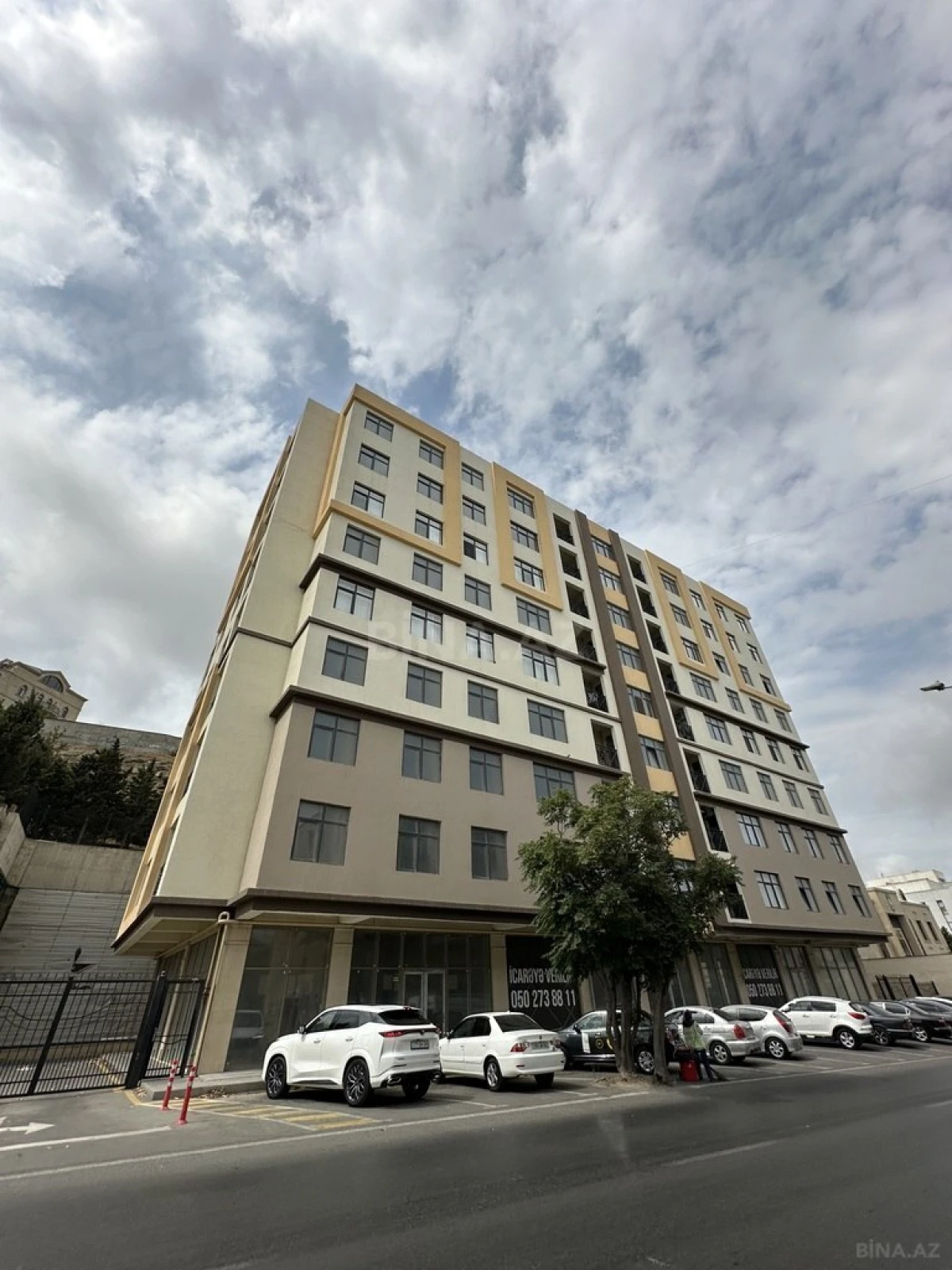Satılır 3 otaqlı mənzil 123 m²