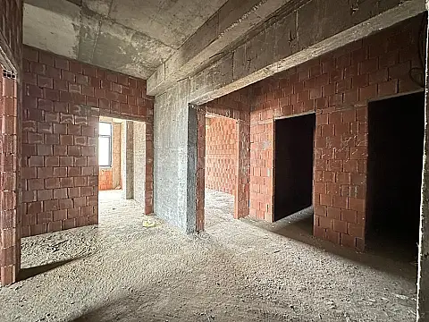 Satılır 3 otaqlı mənzil 123 m²