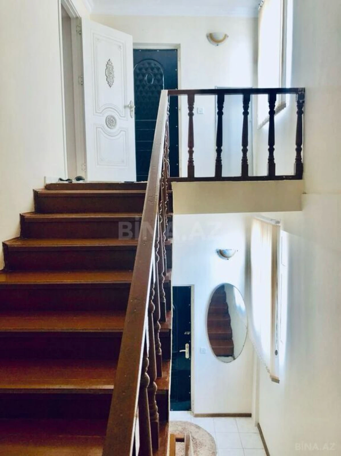 Satılır 6 otaqlı həyət evi 430 m²