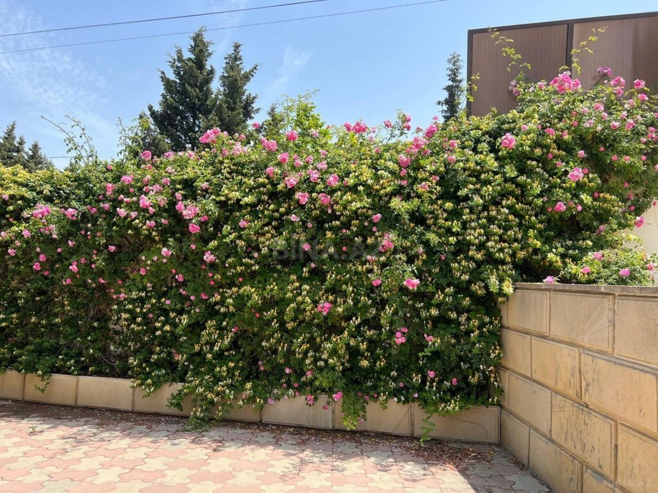 Satılır 6 otaqlı həyət evi 430 m²