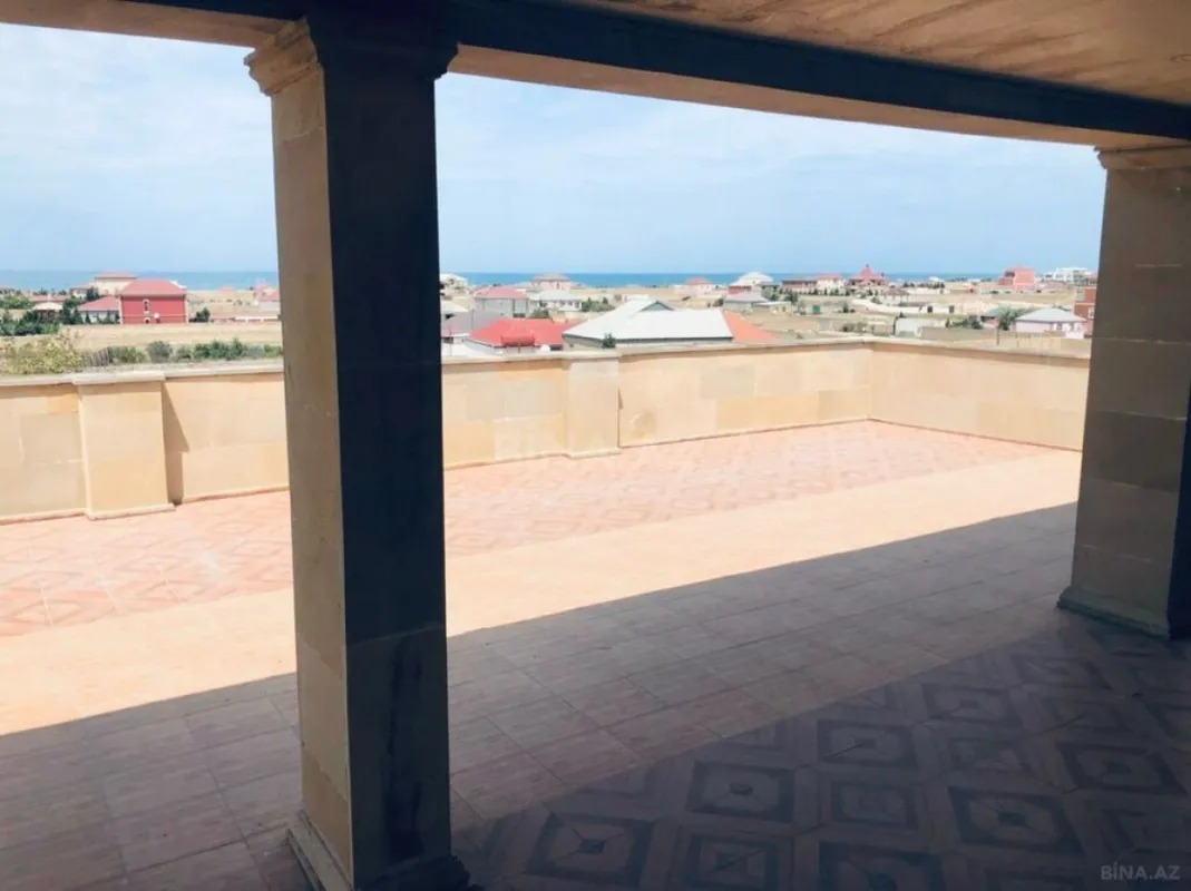 Satılır 6 otaqlı həyət evi 430 m²