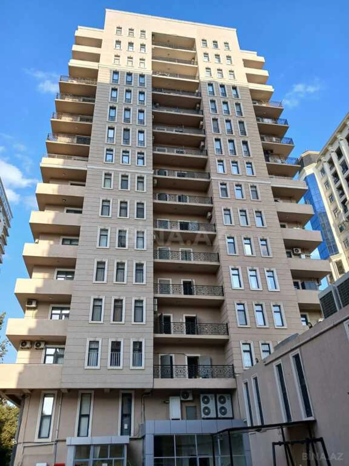 Satılır 1 otaqlı mənzil 37 m²