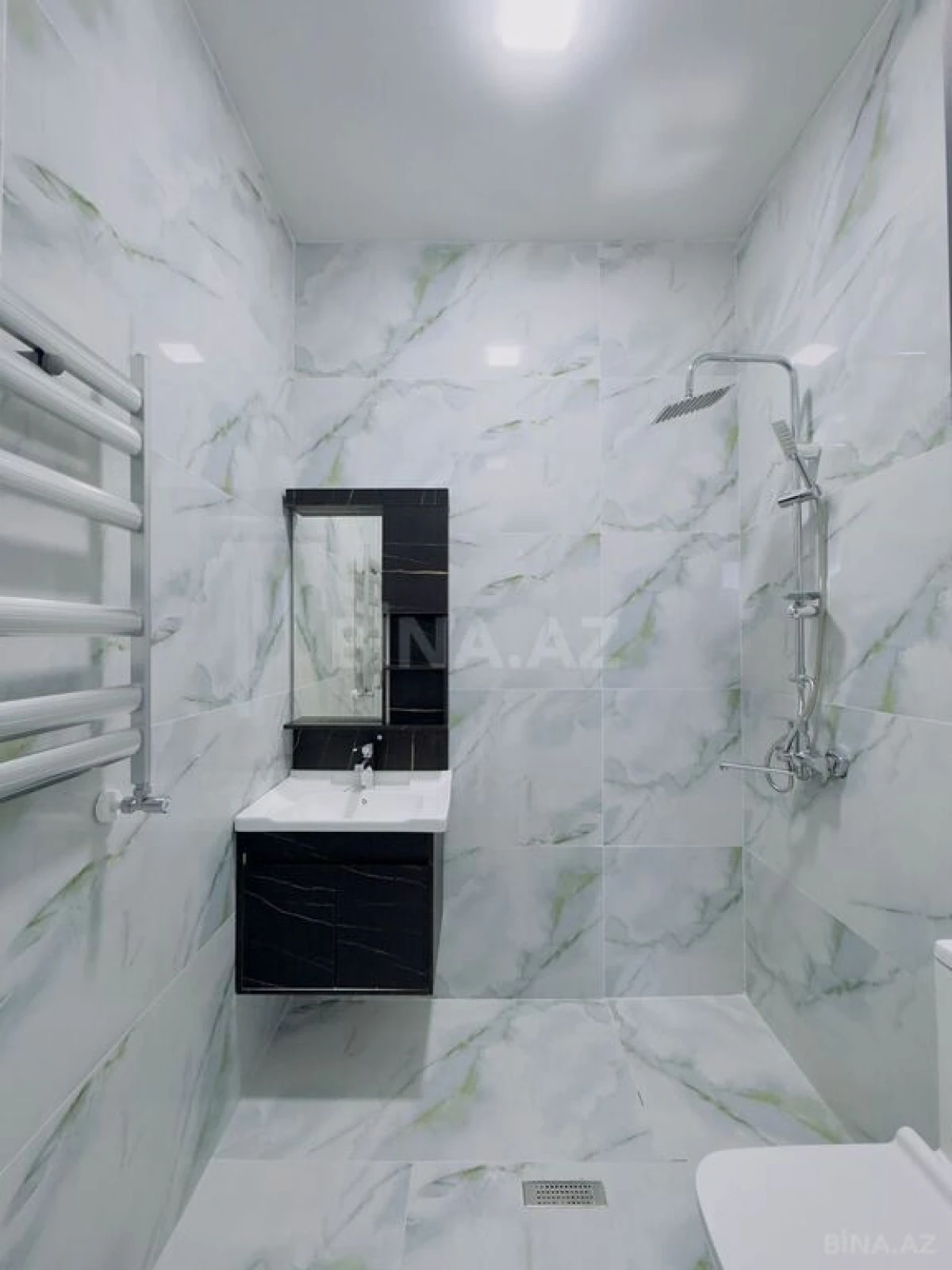 Satılır 4 otaqlı həyət evi 160 m²