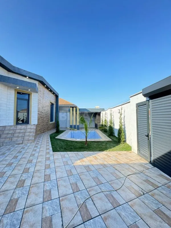 Satılır 4 otaqlı həyət evi 160 m²