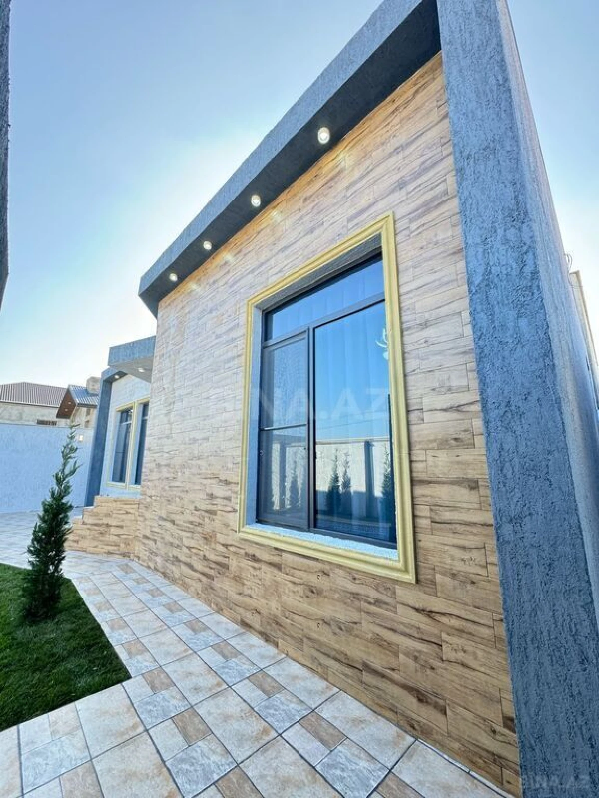 Satılır 4 otaqlı həyət evi 160 m²