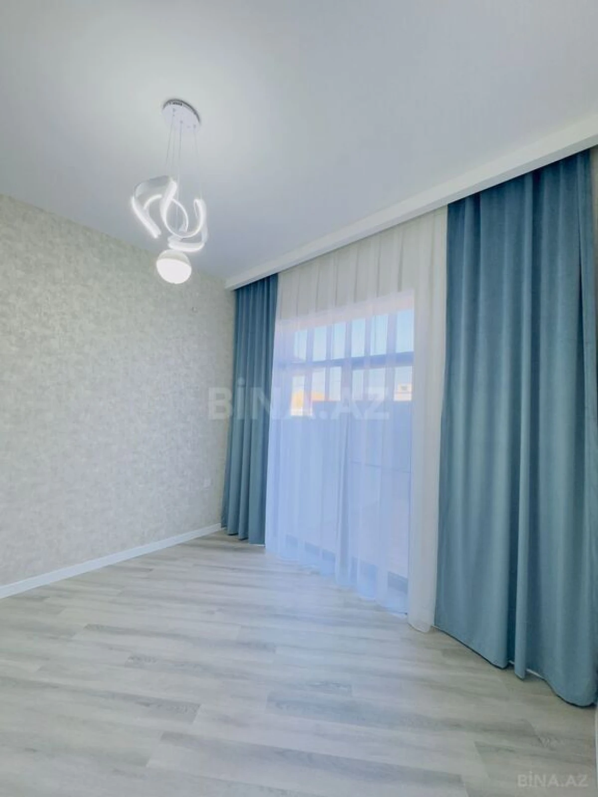 Satılır 4 otaqlı həyət evi 160 m²