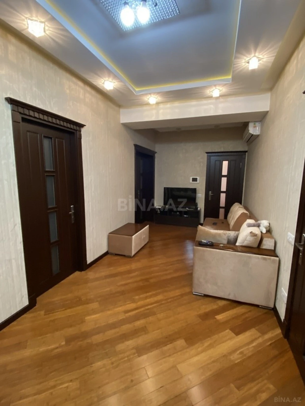 Satılır 3 otaqlı mənzil 115 m²