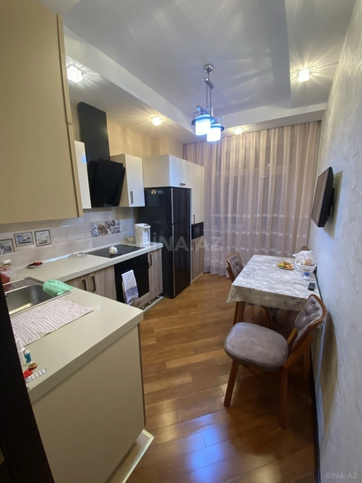 Satılır 3 otaqlı mənzil 115 m²