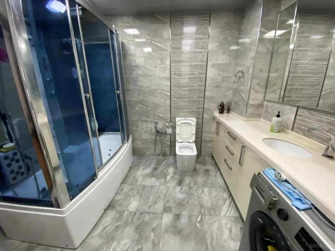 Satılır 3 otaqlı mənzil 115 m²