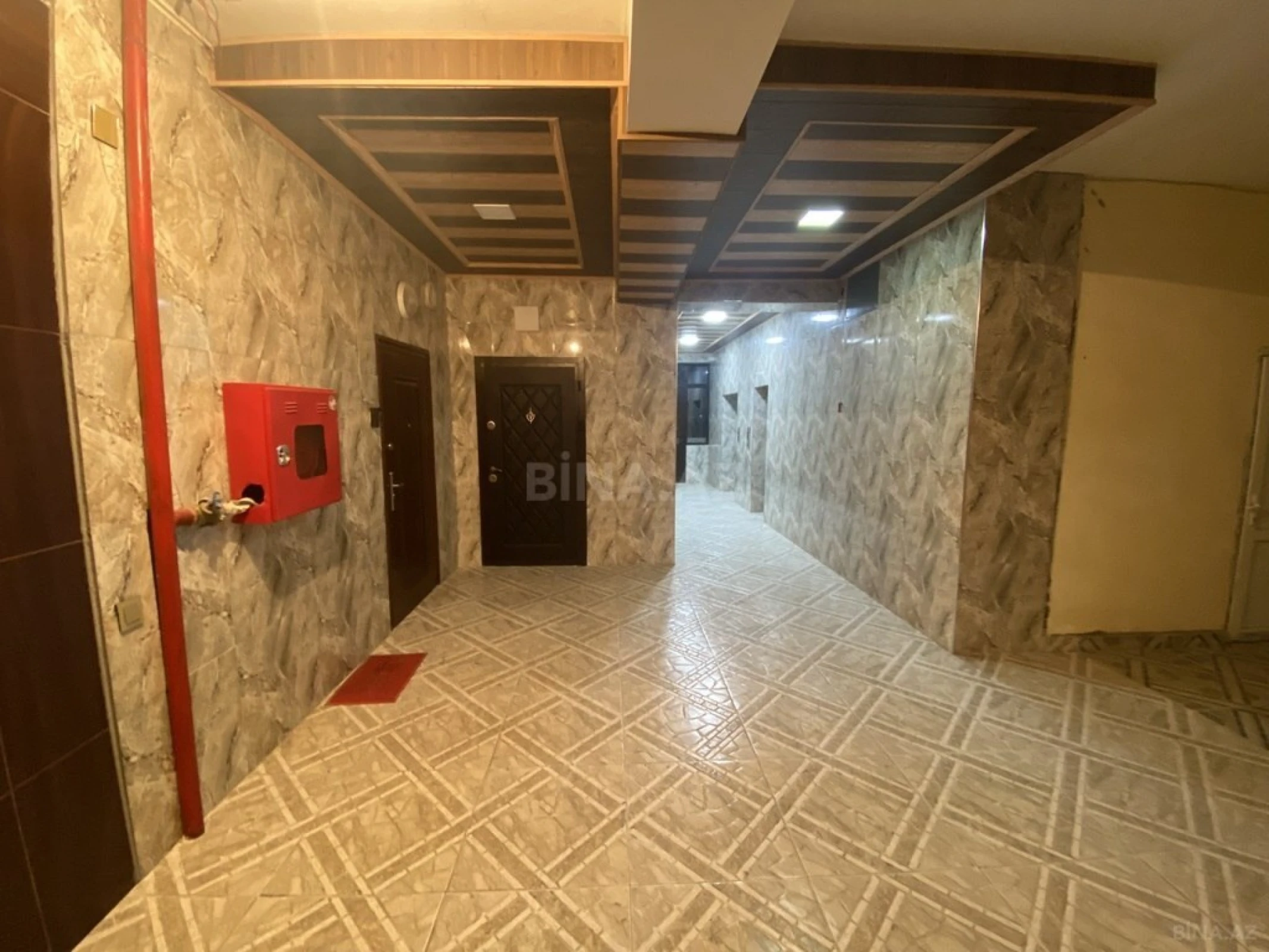 Satılır 3 otaqlı mənzil 115 m²