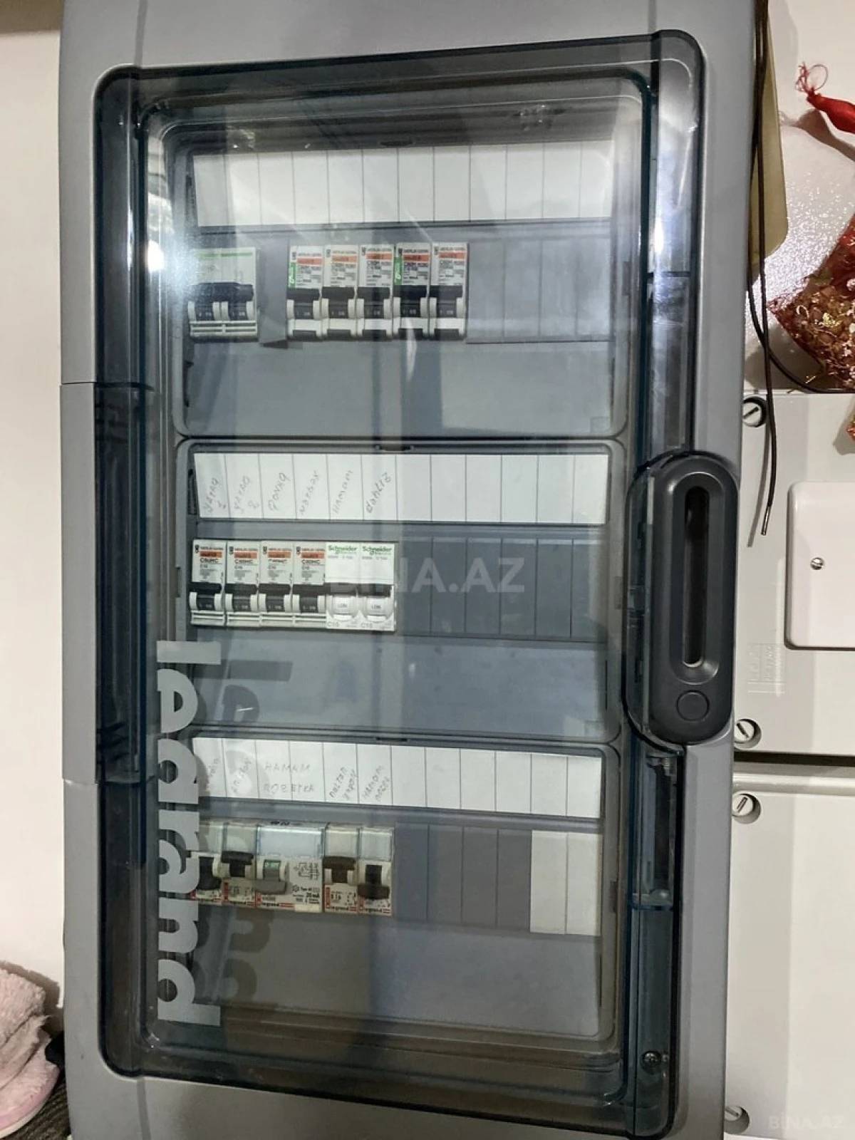 Satılır 3 otaqlı mənzil 115 m²