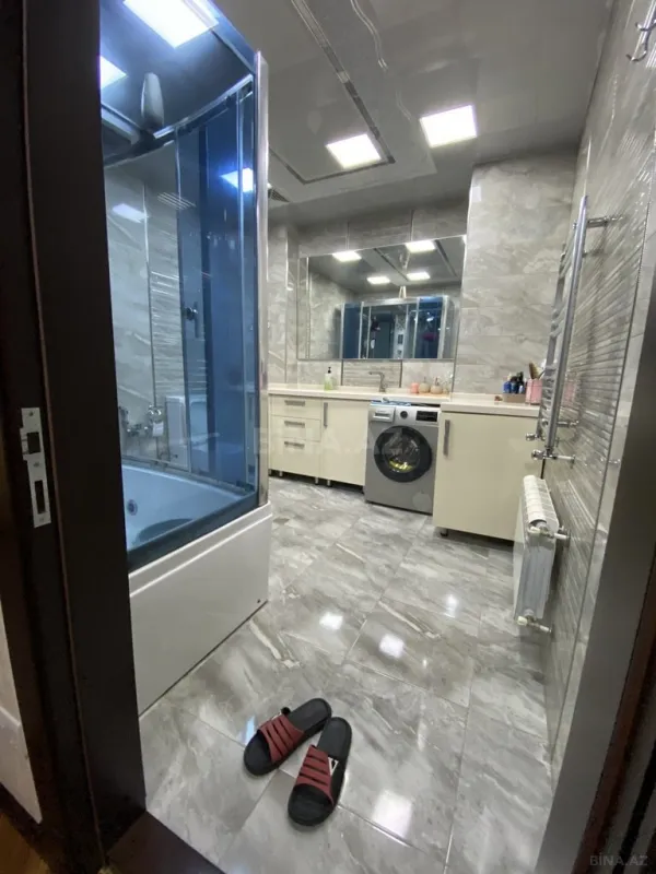 Satılır 3 otaqlı mənzil 115 m²