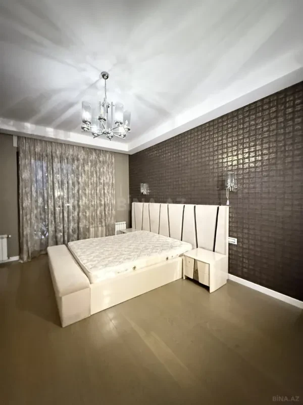 Kirayə verilir 4 otaqlı mənzil 223 m²