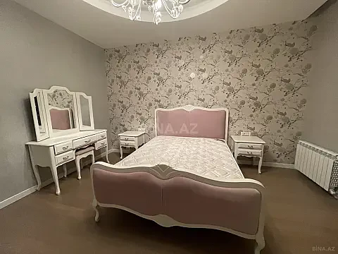Kirayə verilir 4 otaqlı mənzil 223 m²