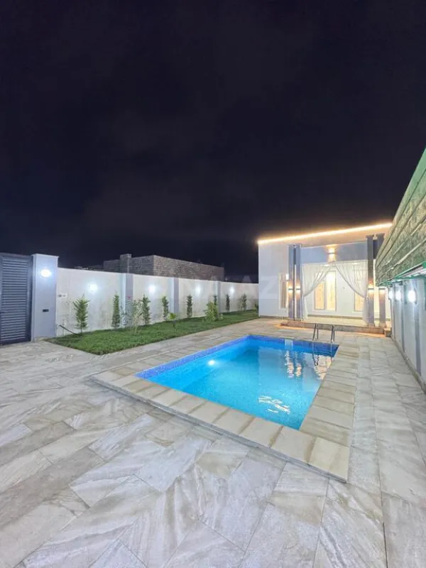 Satılır 4 otaqlı həyət evi 150 m²