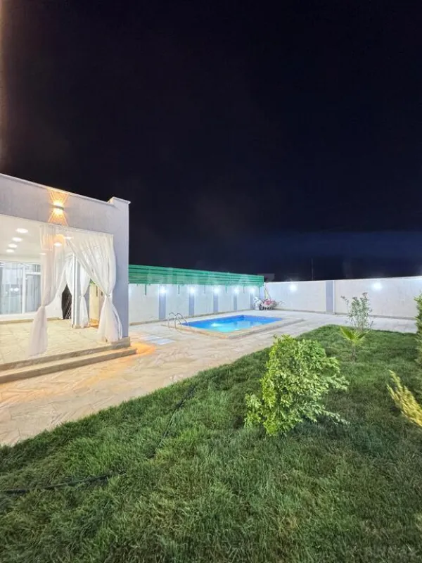 Satılır 4 otaqlı həyət evi 150 m²