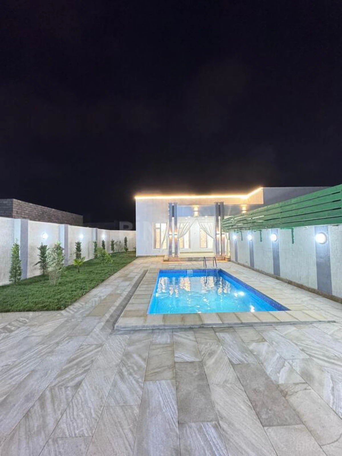 Satılır 4 otaqlı həyət evi 150 m²