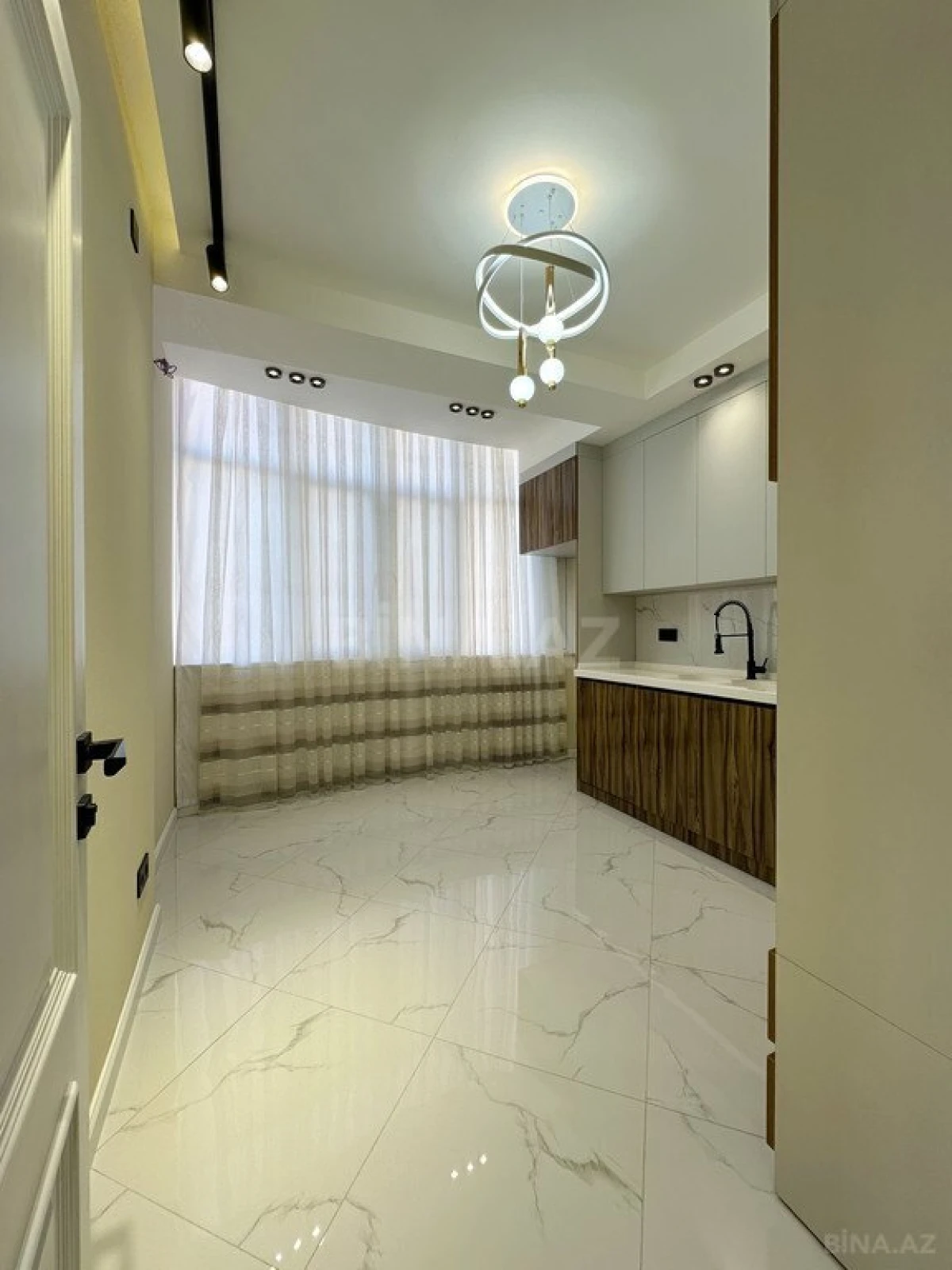 Satılır 3 otaqlı mənzil 100 m²