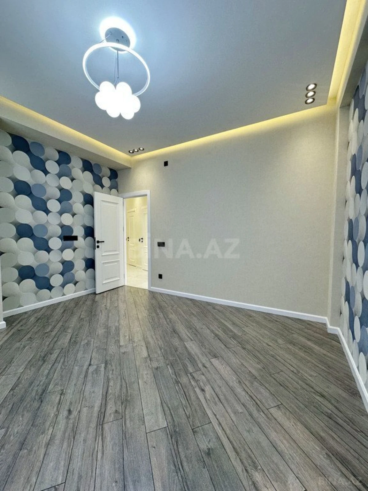Satılır 3 otaqlı mənzil 100 m²