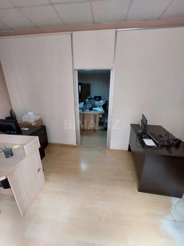 Satılır 5 otaqlı mənzil 227 m²