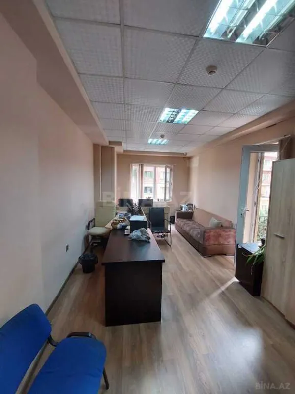 Satılır 5 otaqlı mənzil 227 m²