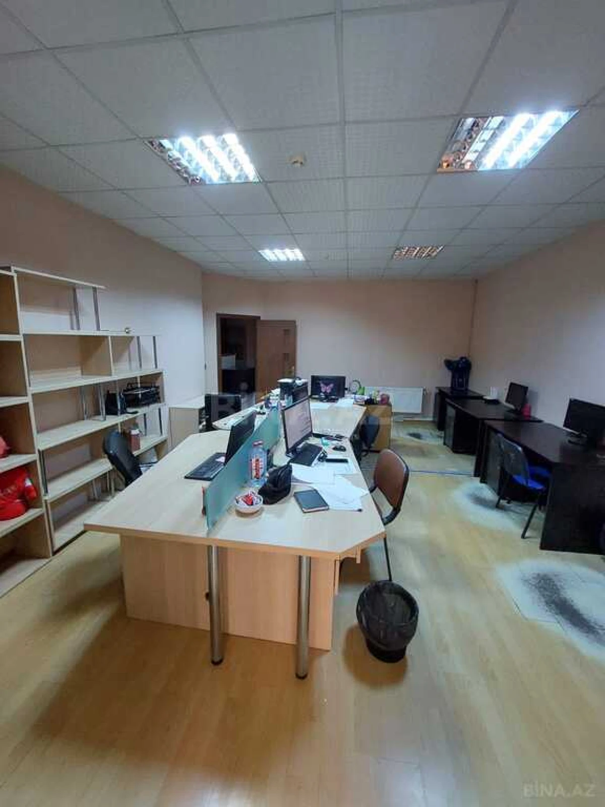 Satılır 5 otaqlı mənzil 227 m²