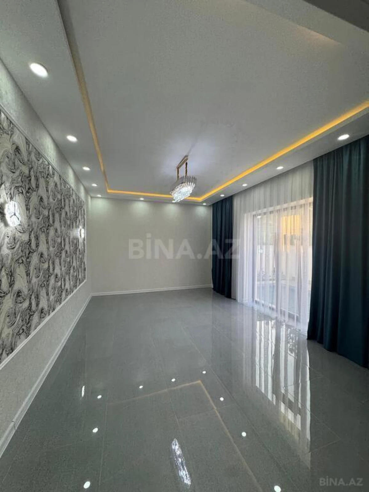 Satılır 4 otaqlı həyət evi 160 m²