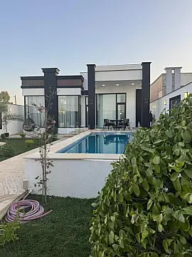 Satılır 4 otaqlı həyət evi 160 m²