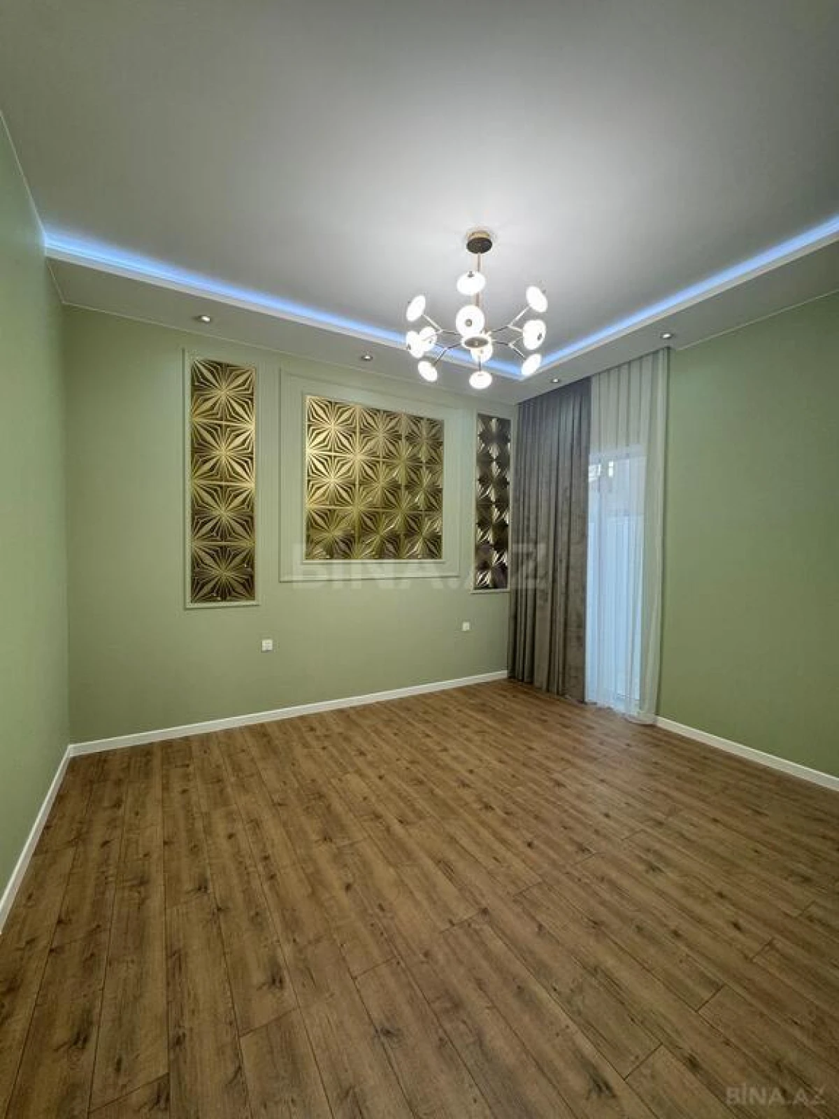 Satılır 4 otaqlı həyət evi 160 m²