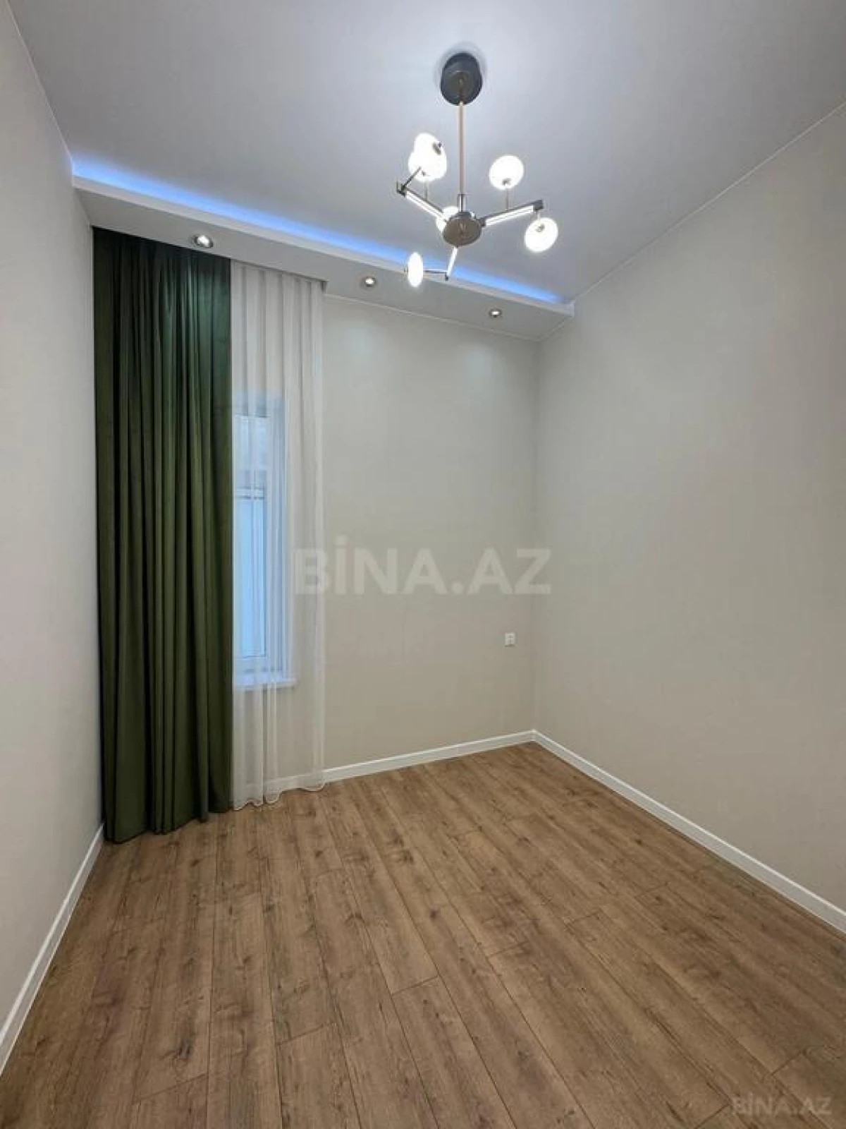 Satılır 4 otaqlı həyət evi 160 m²