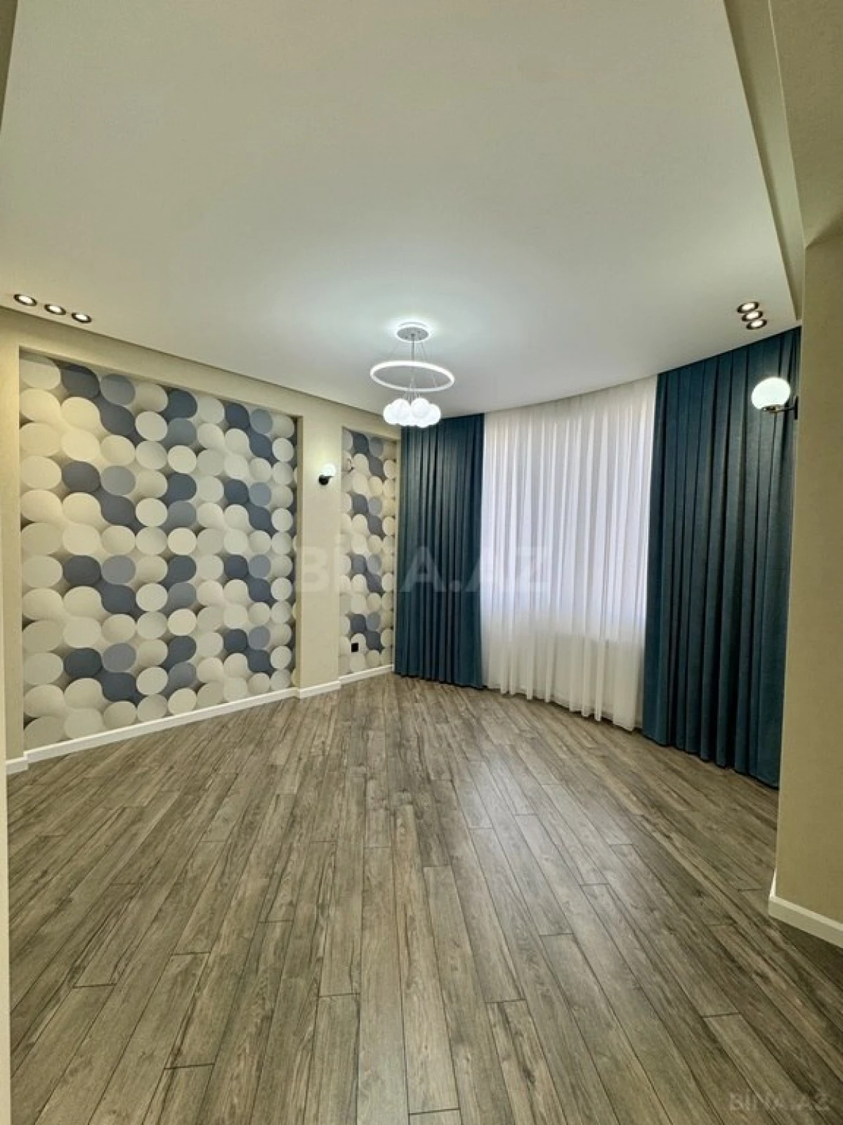 Satılır 3 otaqlı mənzil 100 m²