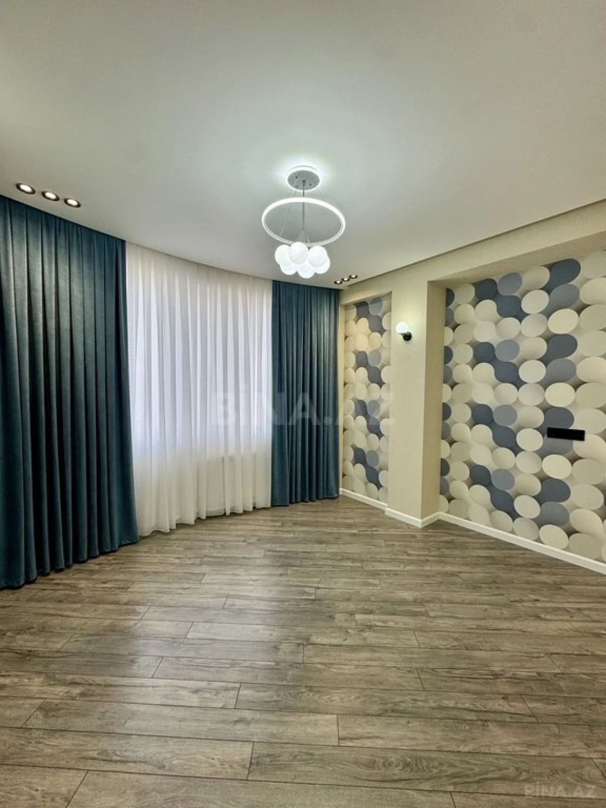 Satılır 3 otaqlı mənzil 100 m²