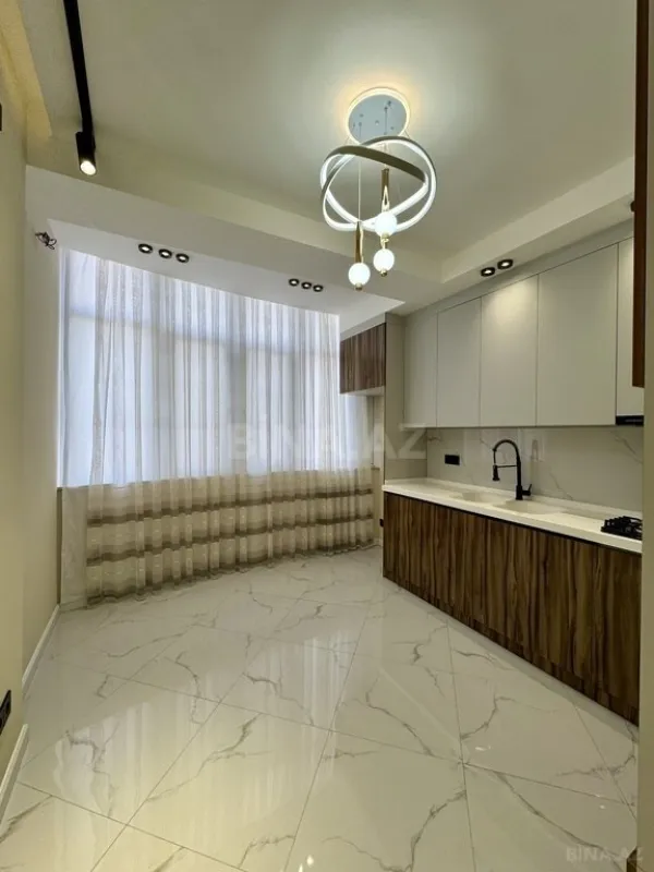 Satılır 3 otaqlı mənzil 100 m²