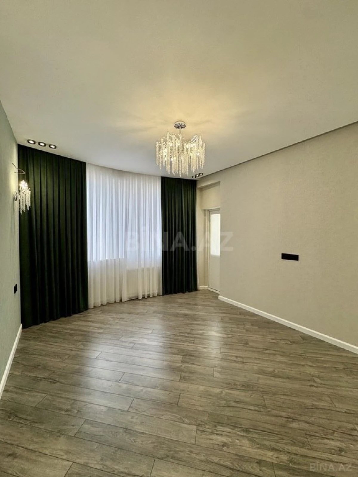 Satılır 3 otaqlı mənzil 100 m²