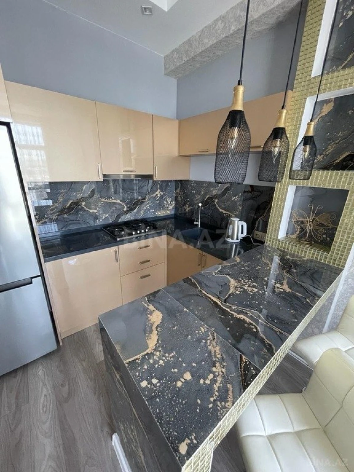 Kirayə verilir 2 otaqlı mənzil 65 m²