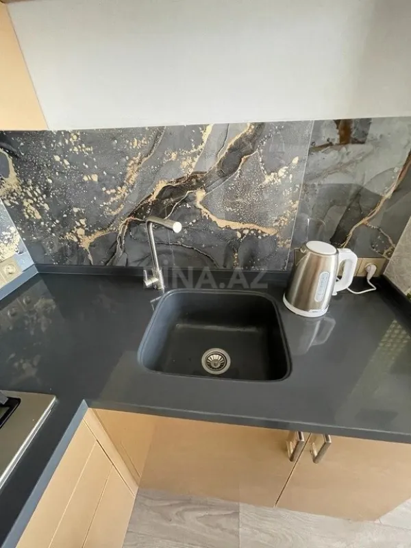 Kirayə verilir 2 otaqlı mənzil 65 m²