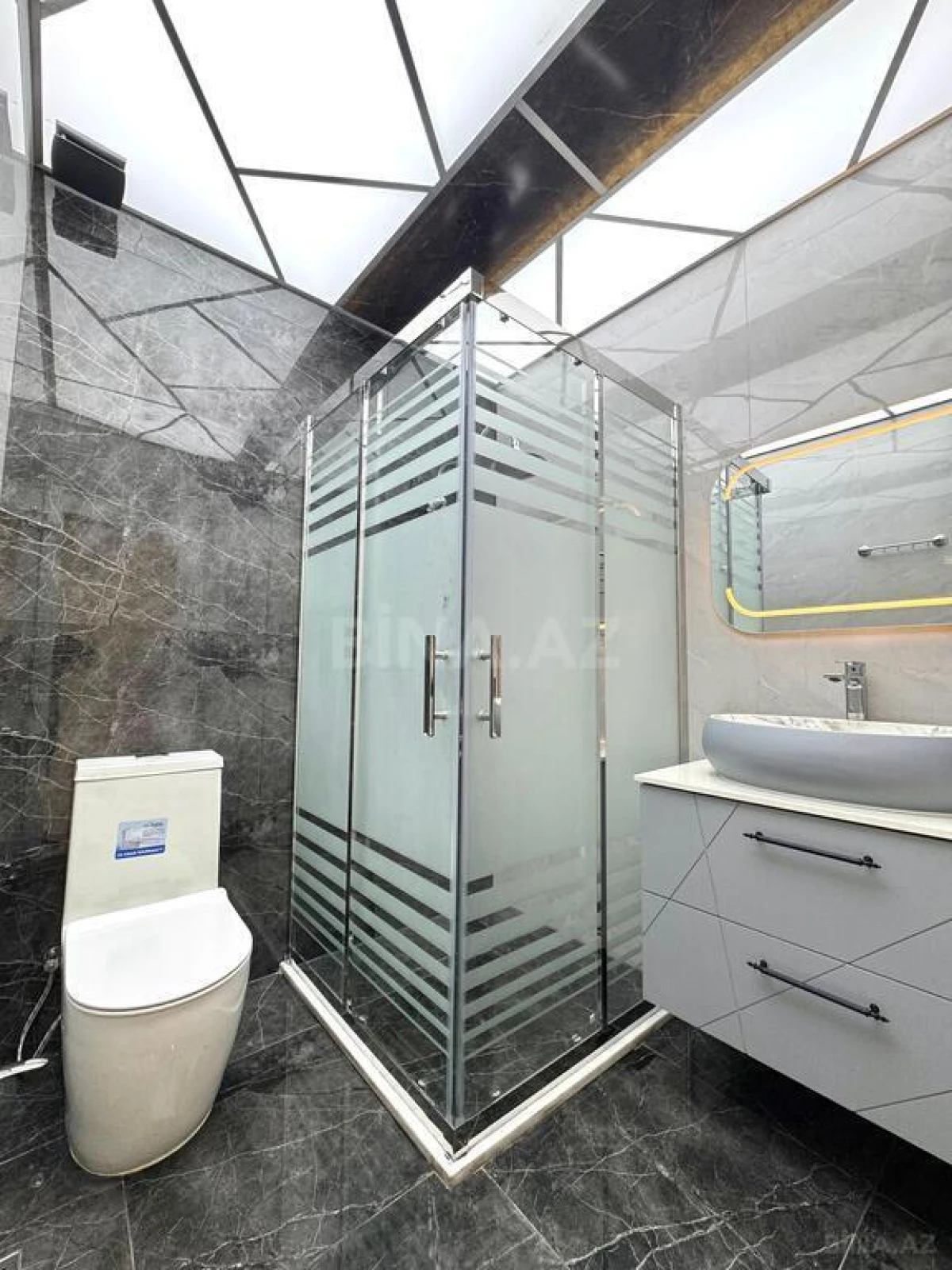 Satılır 3 otaqlı mənzil 100 m²