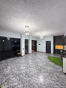 Satılır 4 otaqlı həyət evi 230 m²