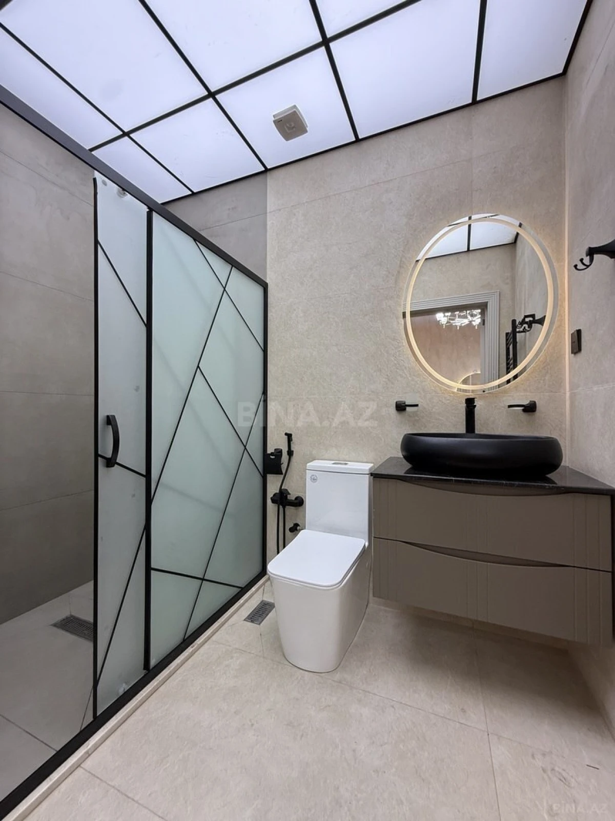 Satılır 4 otaqlı həyət evi 230 m²