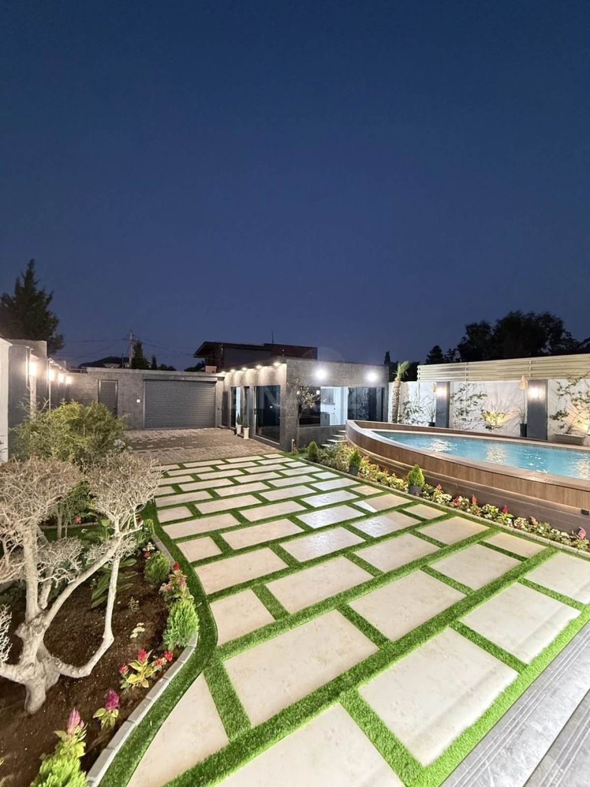 Satılır 4 otaqlı həyət evi 230 m²