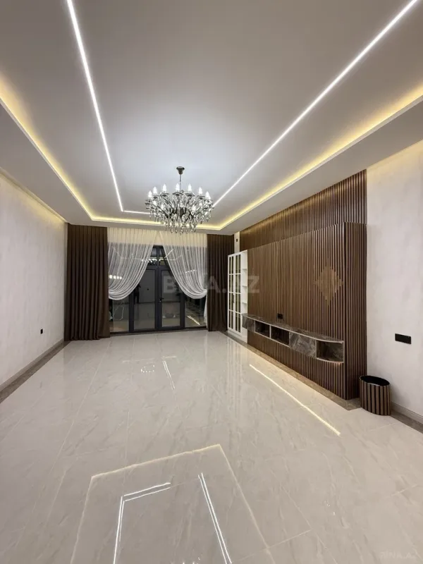 Satılır 4 otaqlı həyət evi 230 m²