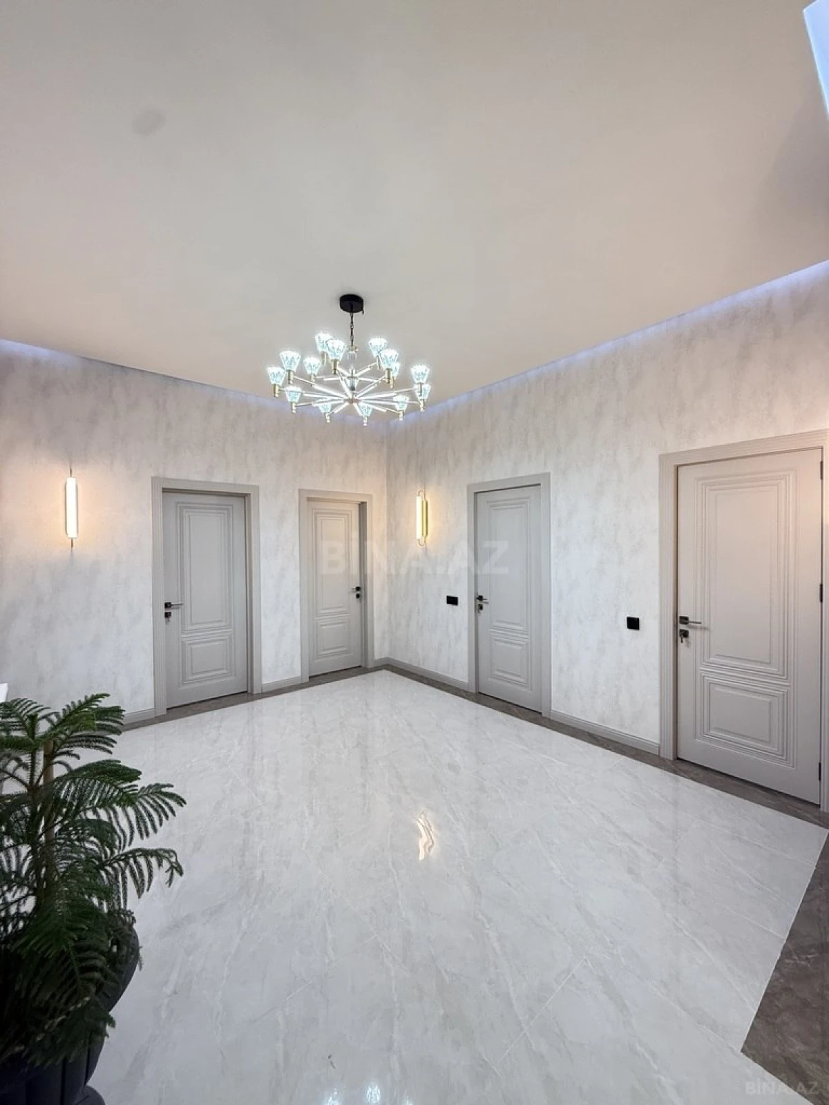 Satılır 4 otaqlı həyət evi 230 m²