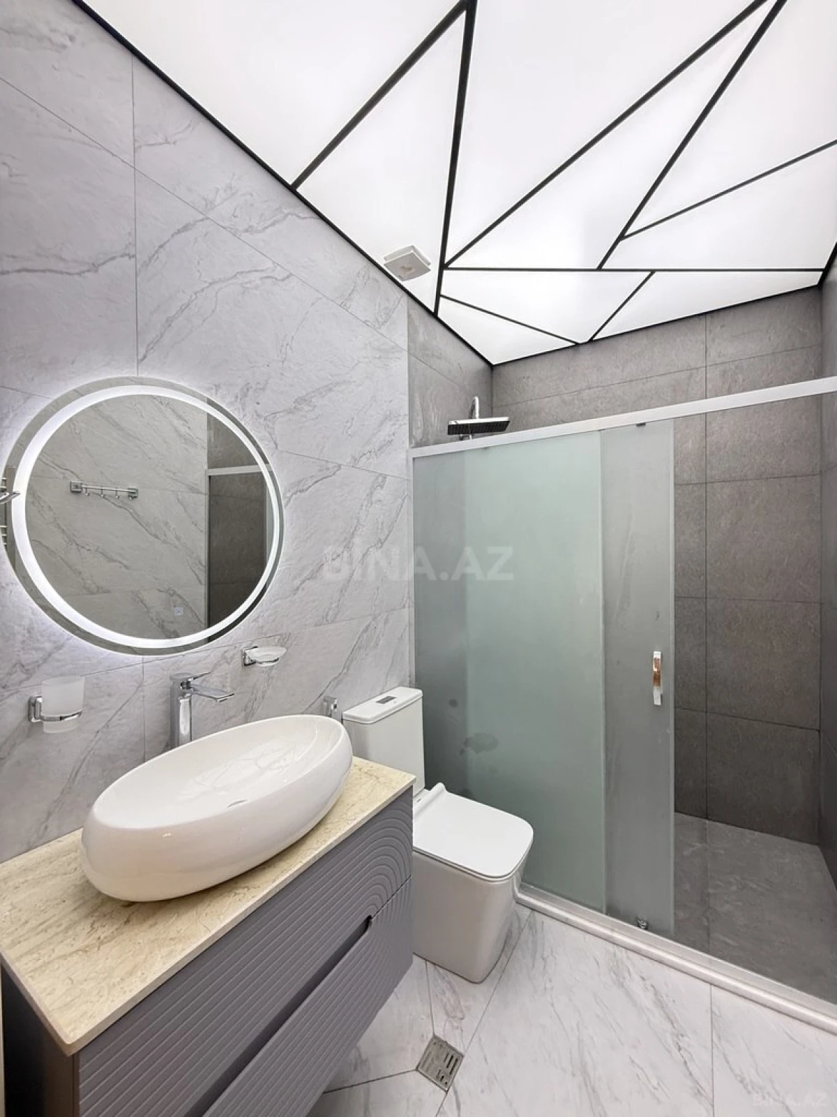 Satılır 4 otaqlı həyət evi 230 m²