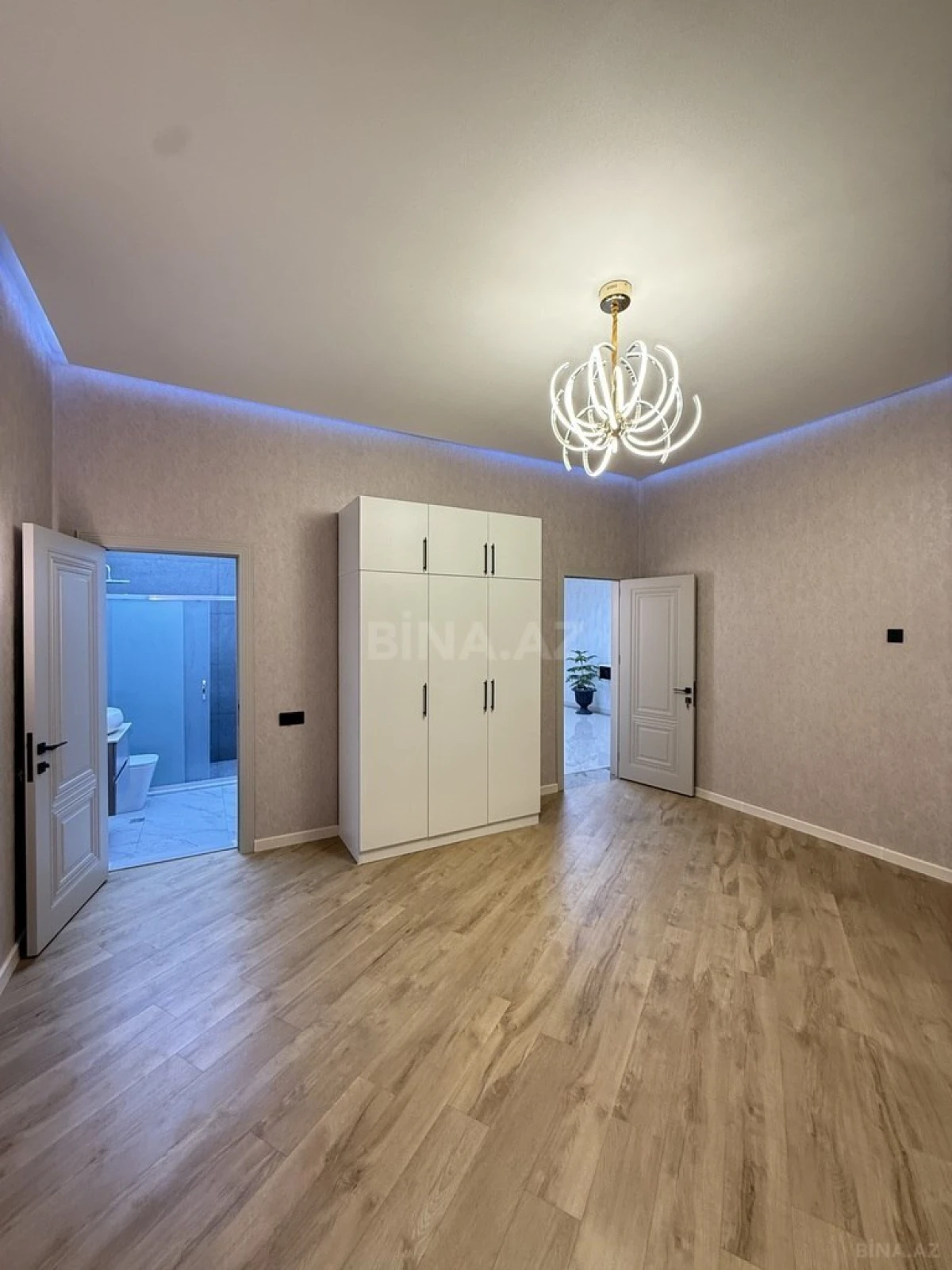 Satılır 4 otaqlı həyət evi 230 m²