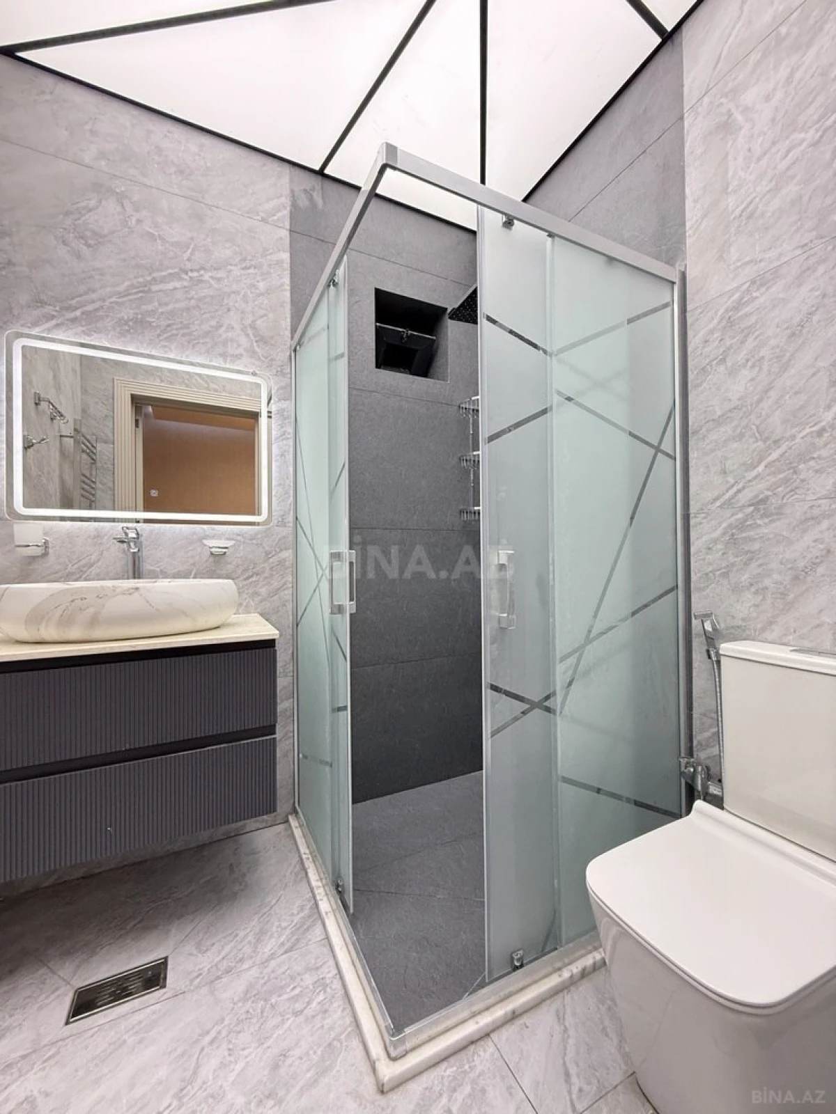 Satılır 4 otaqlı həyət evi 230 m²