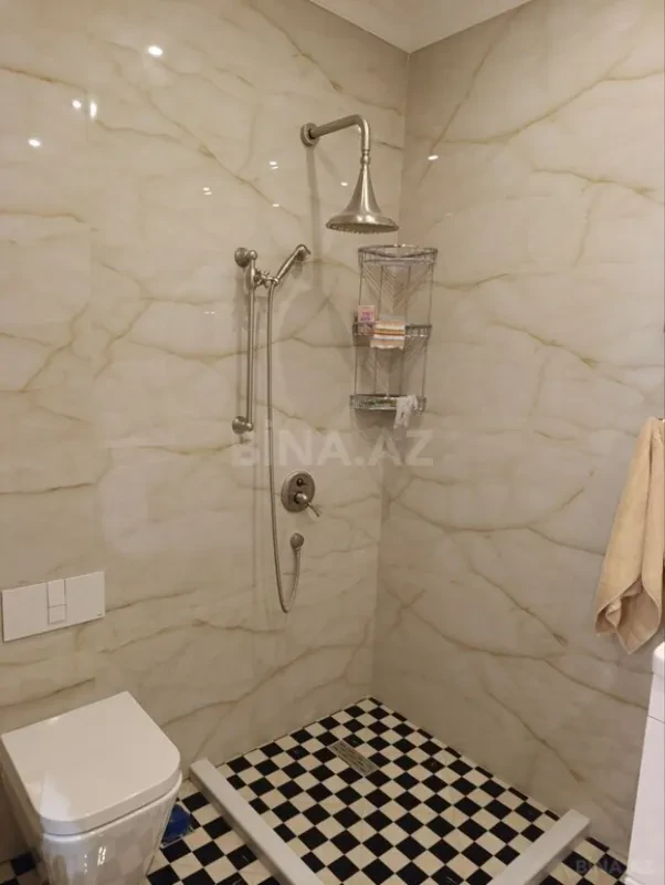 Kirayə verilir 4 otaqlı mənzil 190 m²