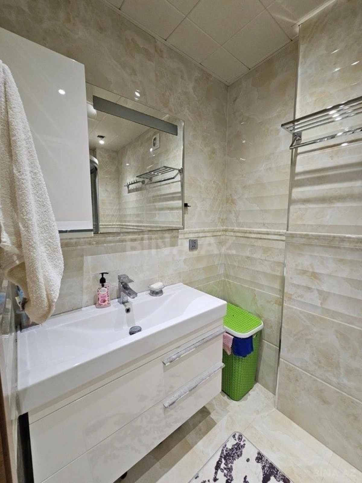 Satılır 3 otaqlı mənzil 112 m²