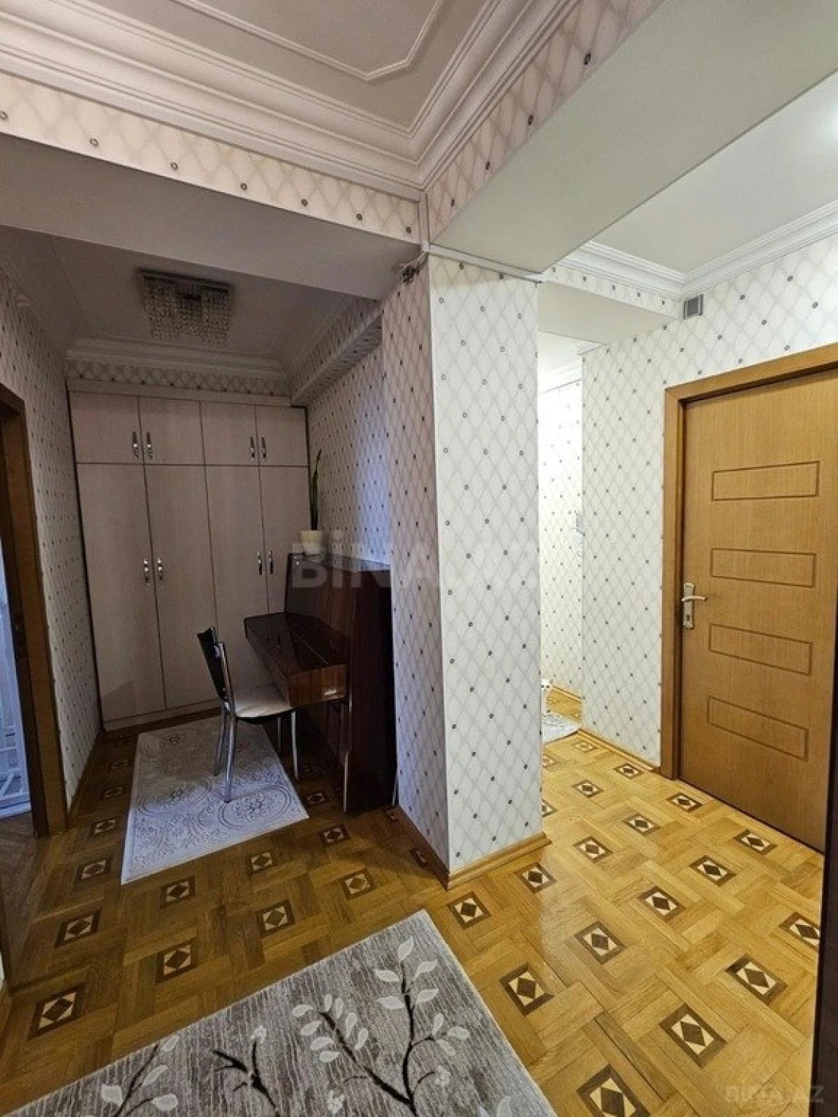 Satılır 3 otaqlı mənzil 112 m²