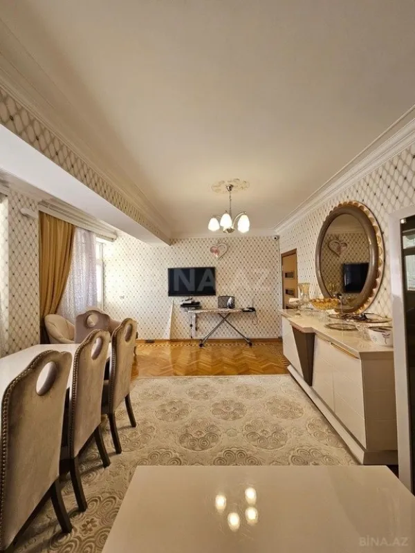 Satılır 3 otaqlı mənzil 112 m²