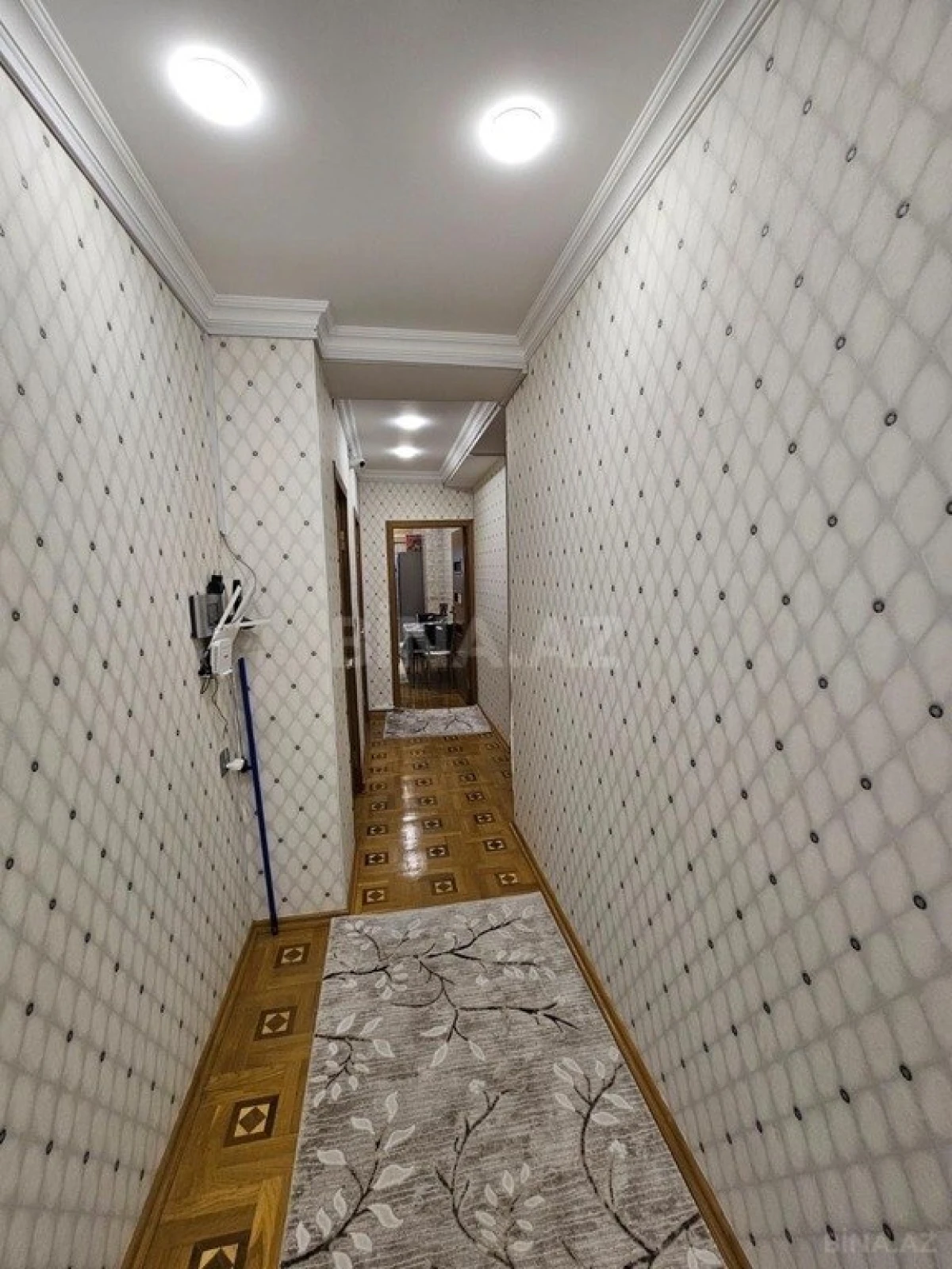 Satılır 3 otaqlı mənzil 112 m²